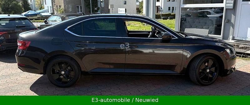 Gebraucht Skoda Superb 179 PS (131 kW) 2016 Braun Limousine
