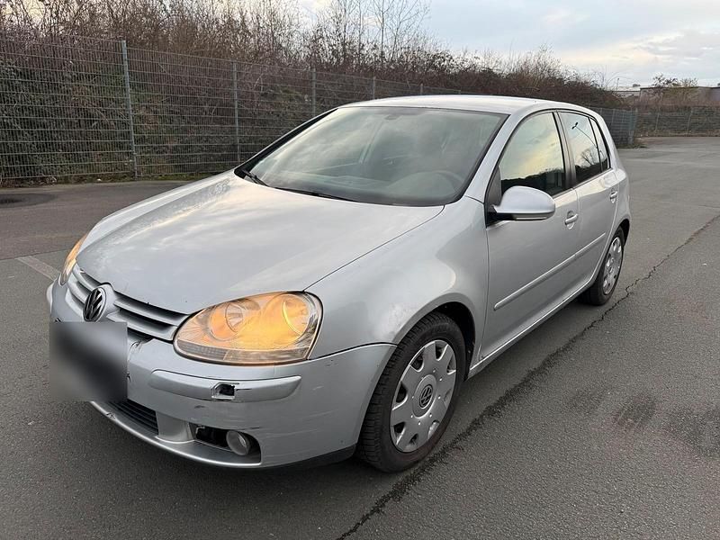 Gebraucht VW Golf V 105 PS (77 kW) 2007 Silber Limousine