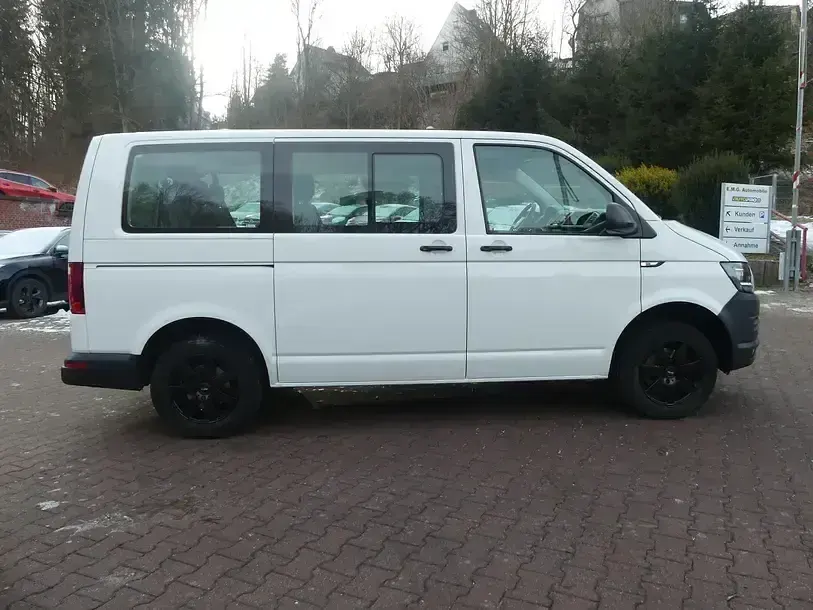 Gebraucht VW Caravelle 114 PS (83 kW) 2019 Weiss Van
