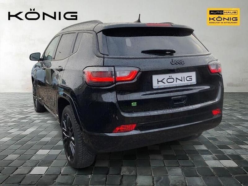 Gebraucht Jeep Compass Altitude 131 PS (96 kW) 2023 Schwarz SUV