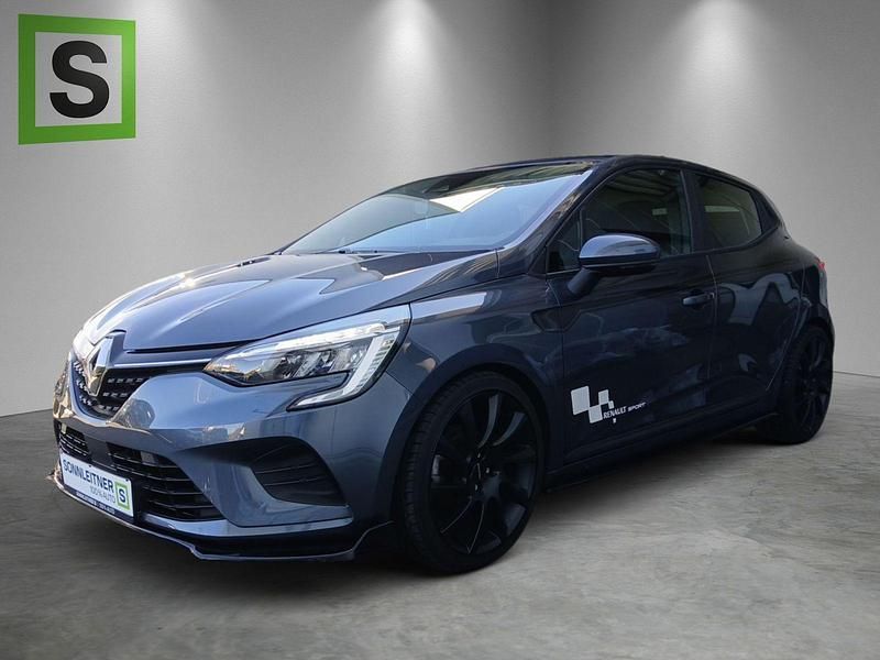 Grau Gebraucht 2022 Renault Clio V Zen Kleinwagen | 15.990 € (Etwas zu teuer) - Bild 1/4