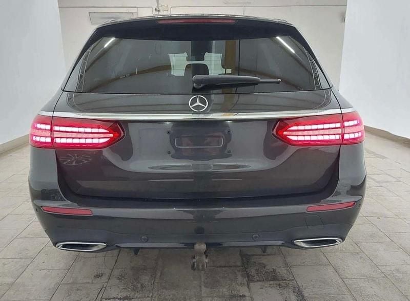 Gebraucht Mercedes E220 AMG 200 PS (147 kW) 2023 Grau Kombi