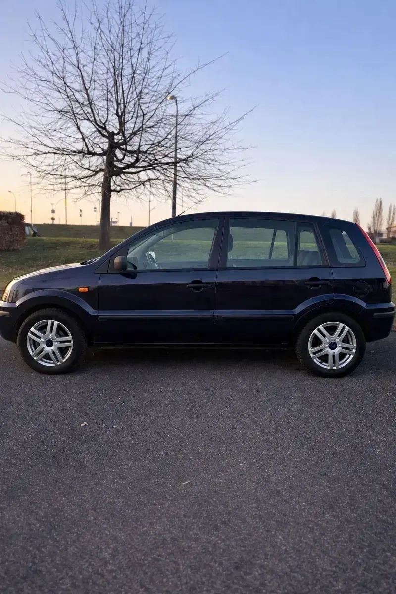 Gebraucht Ford Fusion 80 PS (58 kW) 2002 Blau Kleinwagen