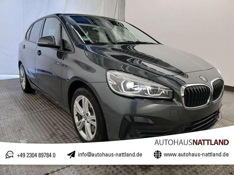 Mineralgrau Gebraucht 2020 BMW 225 Advantage Van / Kleinbus | 17.950 € (Fairer Preis) - Bild 1/4