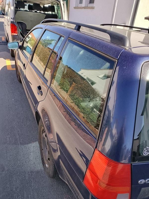 Gebraucht VW Golf IV 101 PS (74 kW) 2000 Blau Kombi