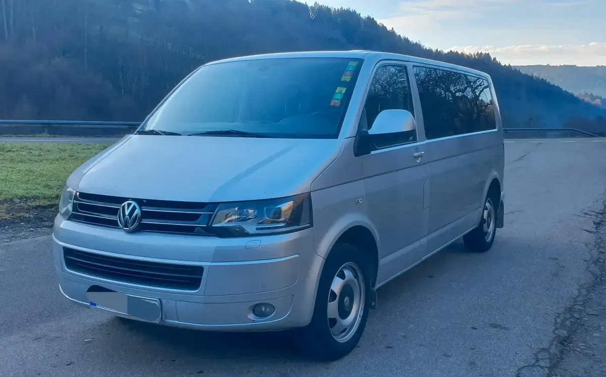 Gebraucht VW Caravelle 180 PS (132 kW) 2013 Silber Van