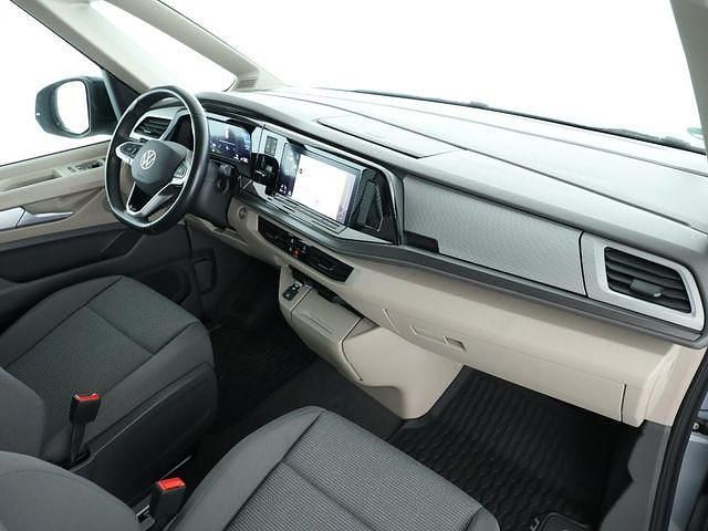 Gebraucht VW Multivan Basis 150 PS (110 kW) 2024 Silberkeine angabe Van