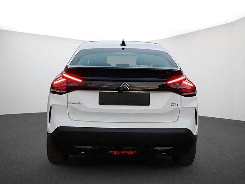 Gebraucht Citroën C4 Feel 131 PS (96 kW) 2023 Weiß Limousine