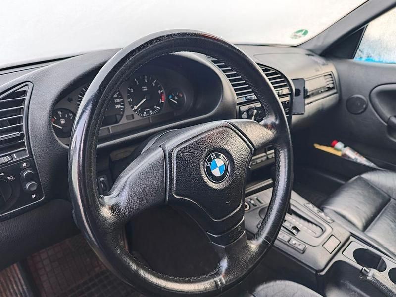 Gebraucht BMW 323 Exclusive 170 PS (125 kW) 1998 Grau Kombi