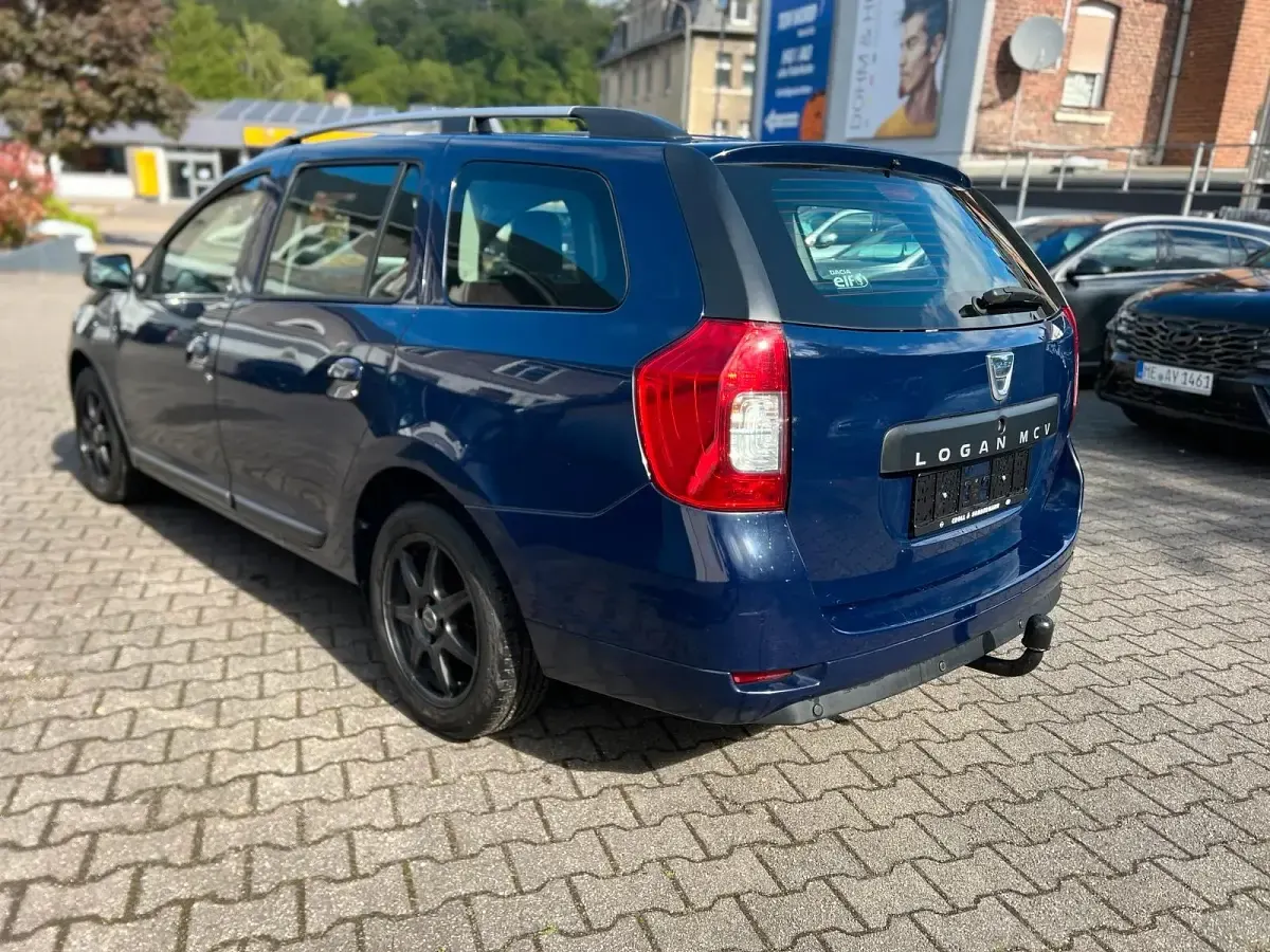 Używany Dacia Logan 90 KM (66 kW) 2016 Niebieski Kombi