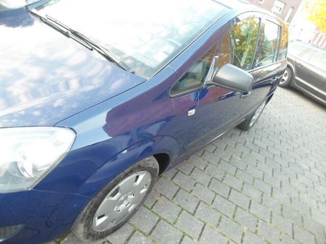 Gebraucht Opel Zafira 110 PS (80 kW) 2011 Blau Van / Kleinbus