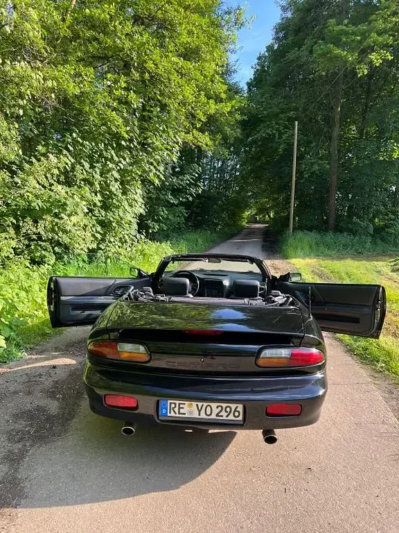 Gebraucht Chevrolet Camaro 193 PS (141 kW) 2001 Schwarz Coupé