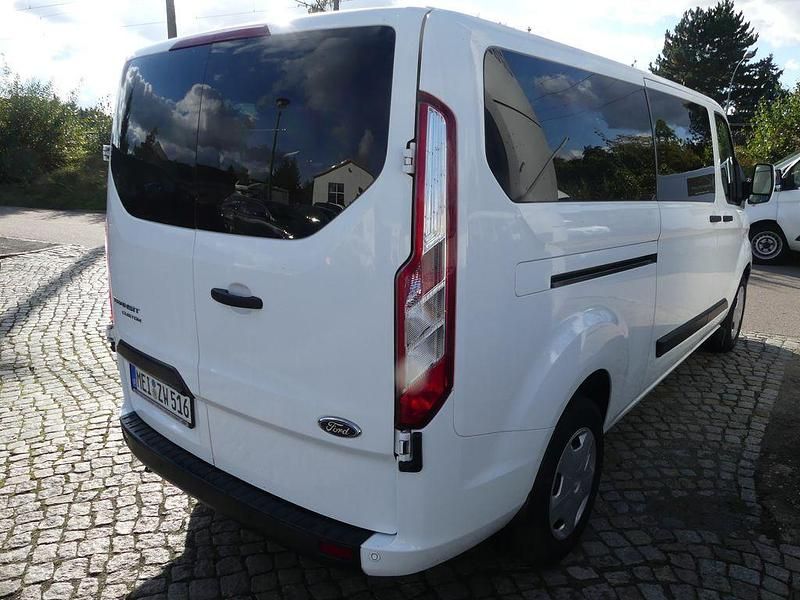 Gebraucht Ford Transit Trend 131 PS (96 kW) 2022 Weiß Kombi