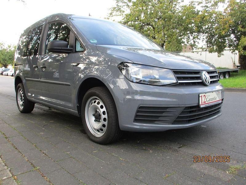 Grau Gebraucht 2017 VW Caddy Van / Kleinbus | 18.999 € (Fairer Preis) - Bild 1/4