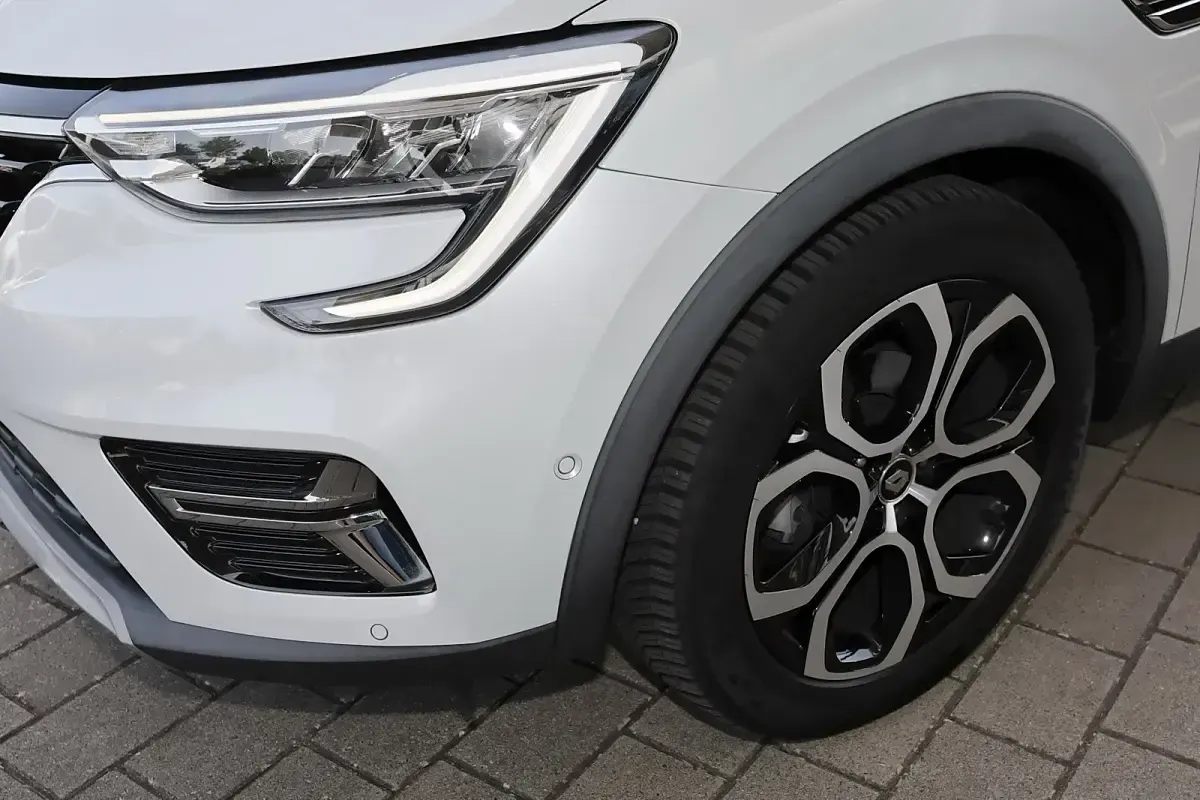 Gebraucht Renault Arkana Techno 140 PS (102 kW) 2023 Univers weiss SUV