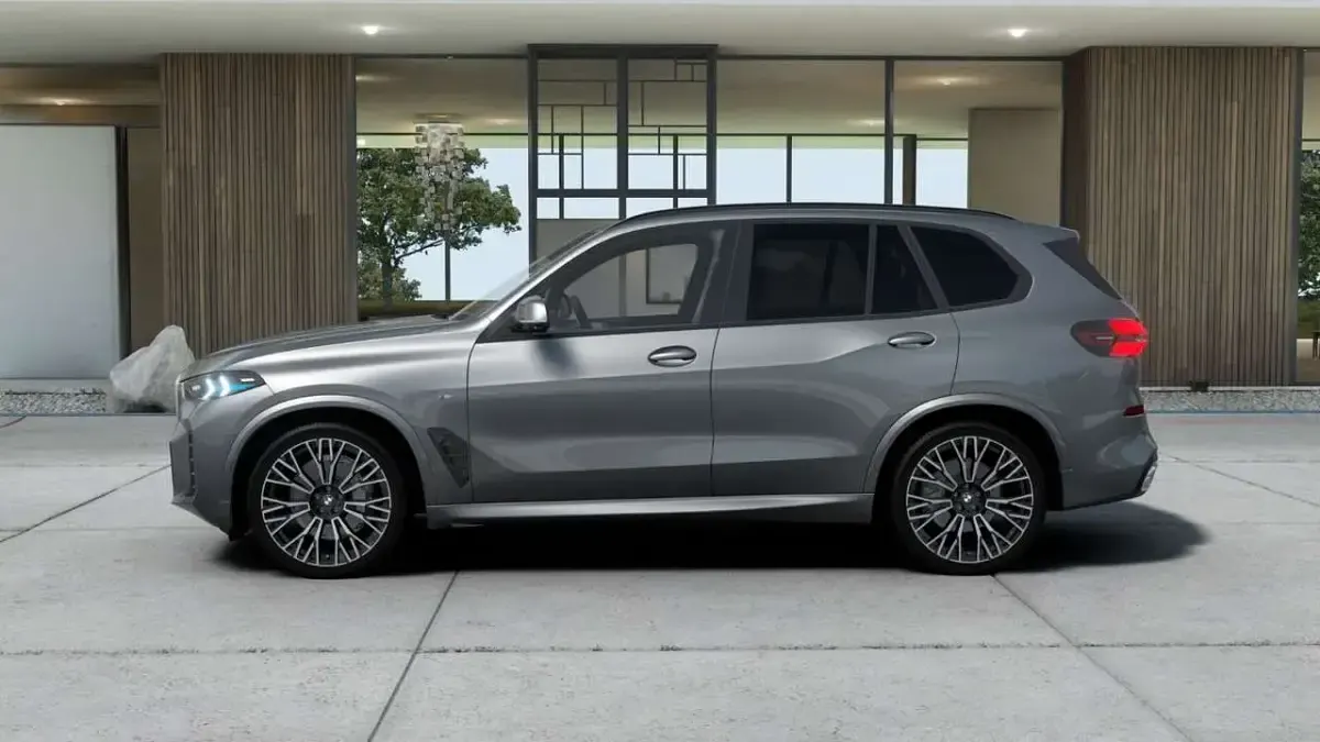 Neu BMW X5 M Sport 298 PS (219 kW) 2026 Grau SUV
