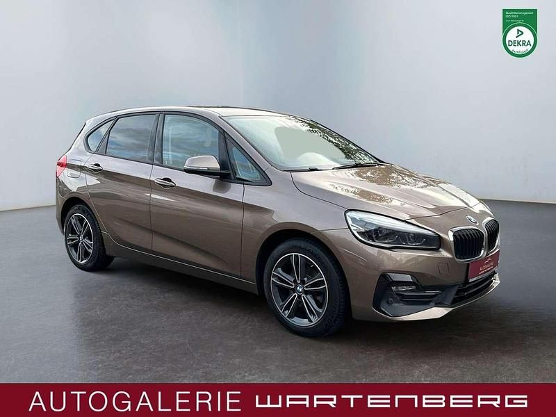 Gebraucht BMW 218 Sport Line 140 PS (102 kW) 2018 Jucarobeige Van / Kleinbus