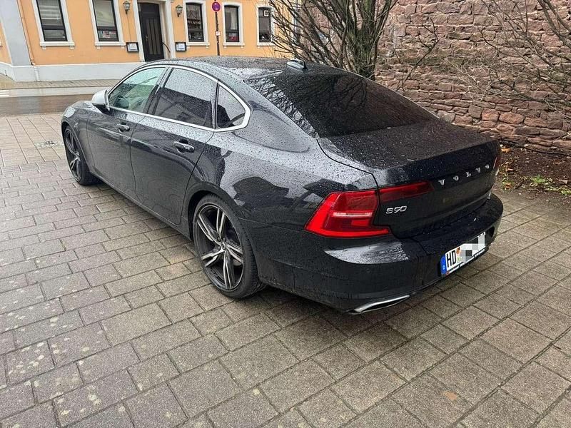 Gebraucht Volvo S90 R-Design 190 PS (139 kW) 2018 Schwarz Limousine