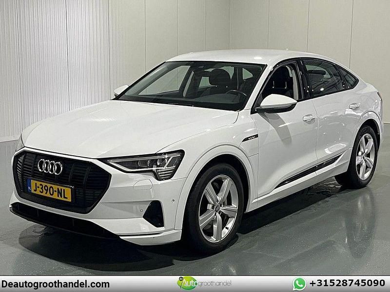 Weiß Gebraucht 2020 Audi e-tron Sportback Business SUV | 22.869 € (Fairer Preis) - Bild 1/4