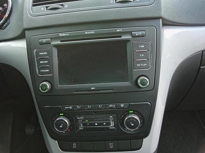 Gebraucht Skoda Yeti 110 PS (80 kW) 2012 Grün SUV