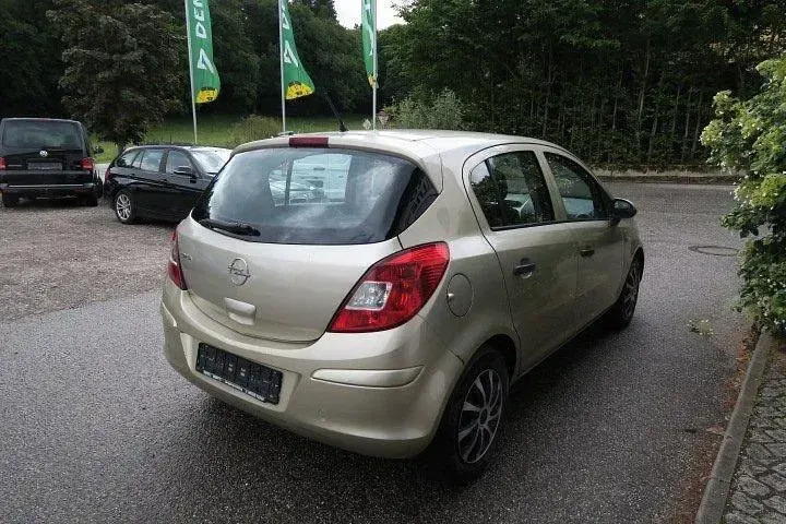 Gebraucht Opel Corsa 80 PS (58 kW) 2009 Gold Kleinwagen