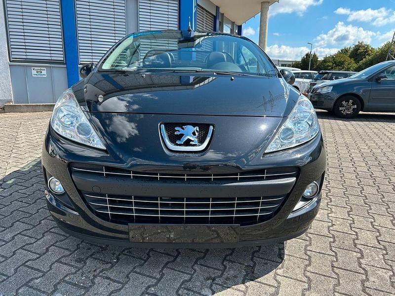 Schwarz Gebraucht 2010 Peugeot 207 CC Roland Garros Cabrio | 4.999 € (Fairer Preis) - Bild 1/4