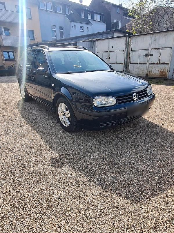 Gebraucht VW Golf IV 101 PS (74 kW) 2003 Schwarz Kombi