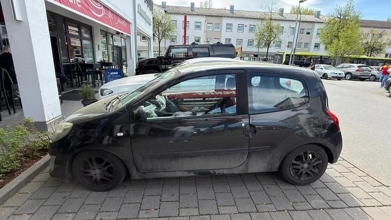 Second-hand Renault Twingo 76 CP (55 kW) 2007 Negru Hatchback