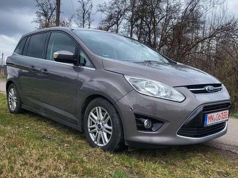 Gebraucht Ford Grand C-Max Titanium 163 PS (119 kW) 2013 Brisbane braun (met.) Van / Kleinbus