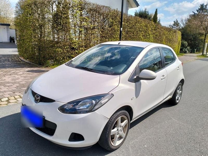 Second-hand Mazda 2 86 CP (63 kW) 2010 Alb Hatchback
