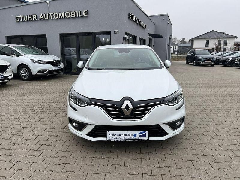 Gebraucht Renault Mégane IV Bose Edition 159 PS (116 kW) 2019 Weiß Limousine