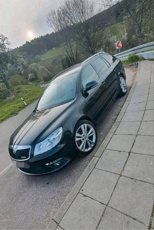 Gebraucht Skoda Octavia vRS 170 PS (125 kW) 2012 Schwarz Kombi