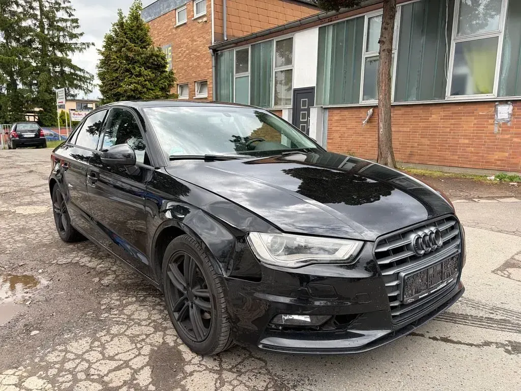Gebraucht Audi A3 110 PS (80 kW) 2015 Schwarz Limousine