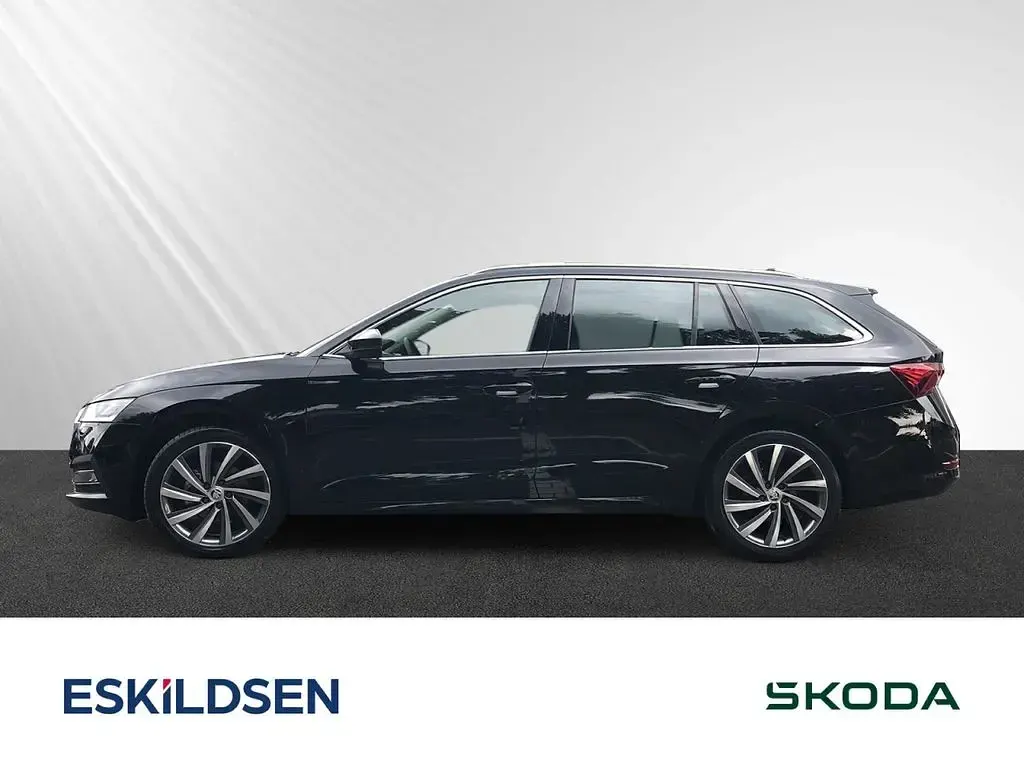 Gebraucht Skoda Octavia Style 150 PS (110 kW) 2022 Blackmagic perleffekt Kombi