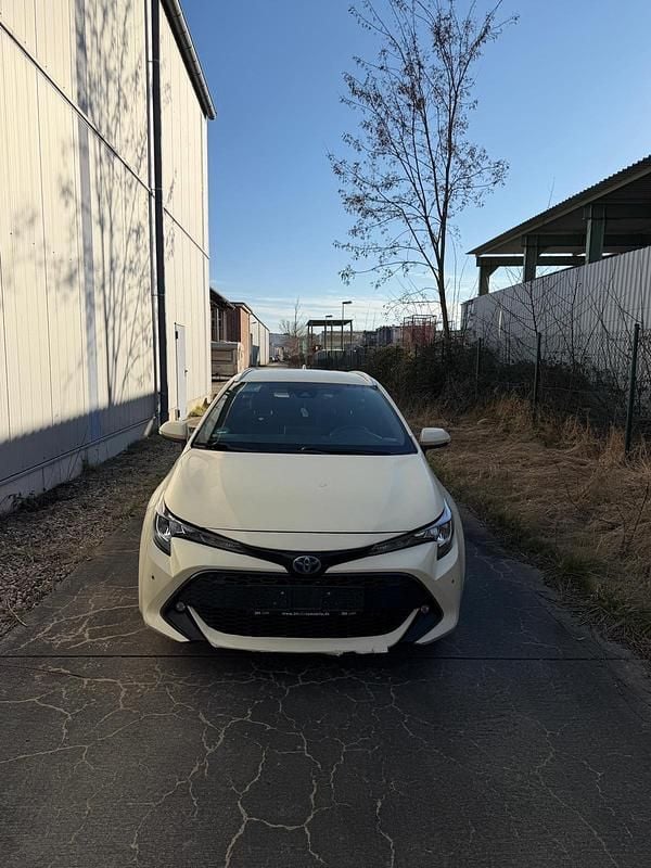 Gebraucht Toyota Corolla 122 PS (89 kW) 2022 Schwarz Kombi