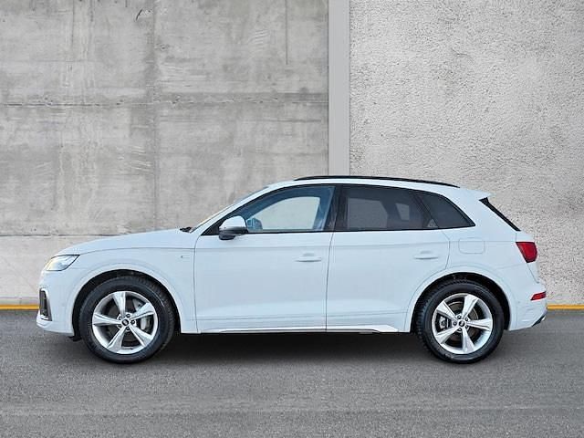 Gebraucht Audi Q5 Ambiente 299 PS (219 kW) 2022 Gletscherweiß metallic SUV