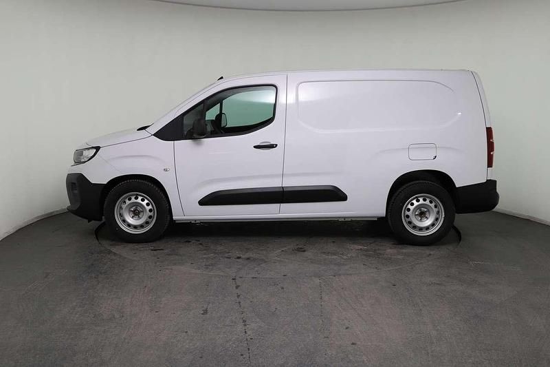 Neu Opel Combo Edition 102 PS (75 kW) 2025 Weiß Limousine