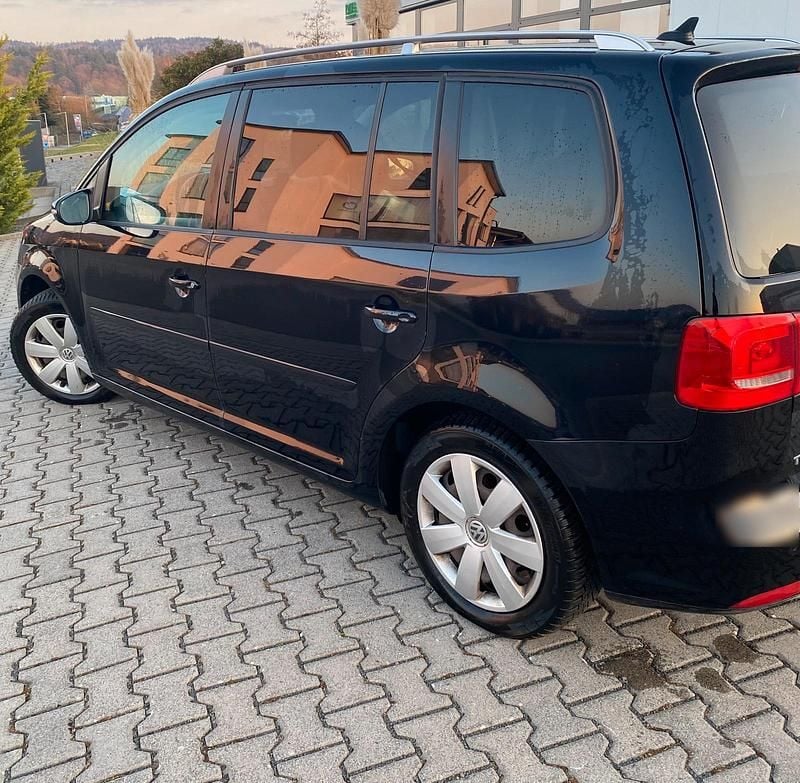 Gebraucht VW Touran Comfortline 105 PS (77 kW) 2012 Schwarz Van / Kleinbus