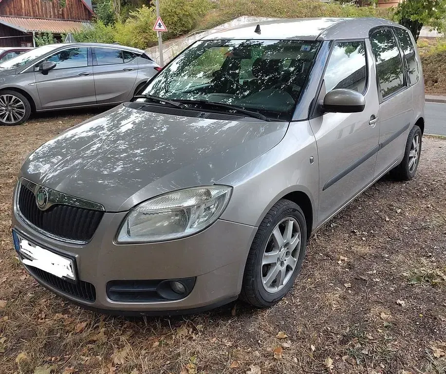 Gebraucht Skoda Roomster 86 PS (63 kW) 2008 Gold Van / Kleinbus