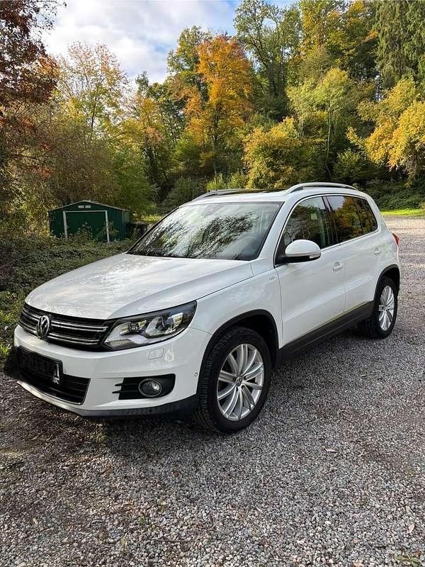 Weiß Gebraucht 2014 VW Tiguan Cup SUV | 15.490 € (Fairer Preis) - Bild 1/4