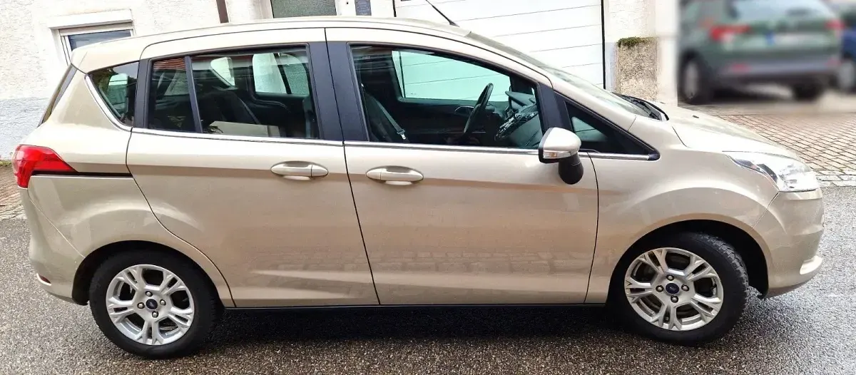 Gebraucht Ford B-MAX Titanium 125 PS (91 kW) 2016 Grau Van / Kleinbus