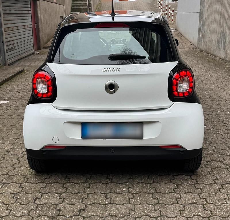Gebraucht Smart ForFour Prime 71 PS (52 kW) 2014 Weiß Kleinwagen
