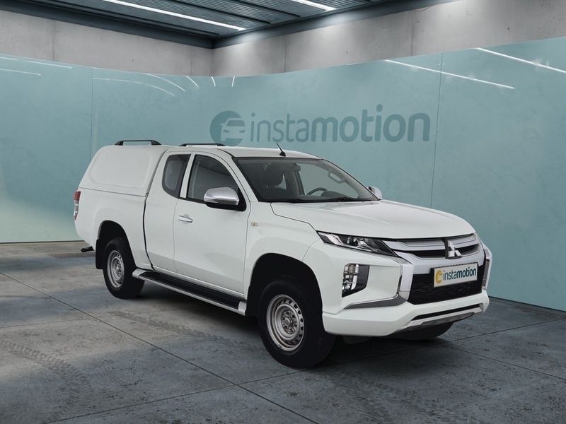 Weiß Gebraucht 2021 Mitsubishi L200 Basis Abholung | 31.940 € (Teuer) - Bild 1/3