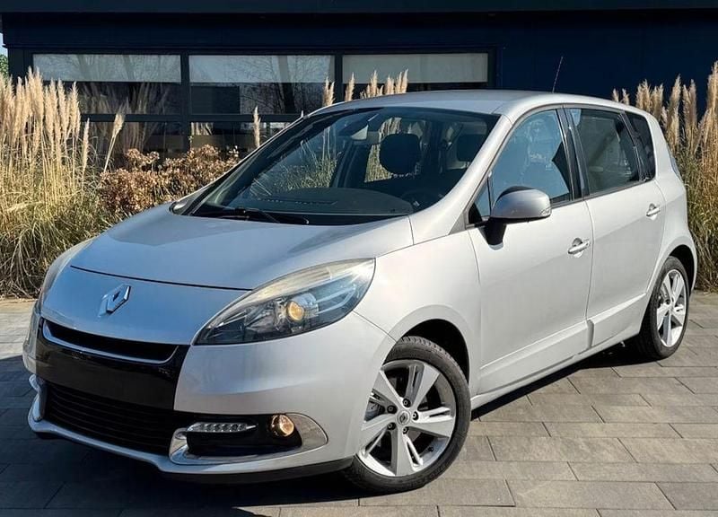 Gebraucht Renault Scénic 110 PS (80 kW) 2012 Silber Van / Kleinbus