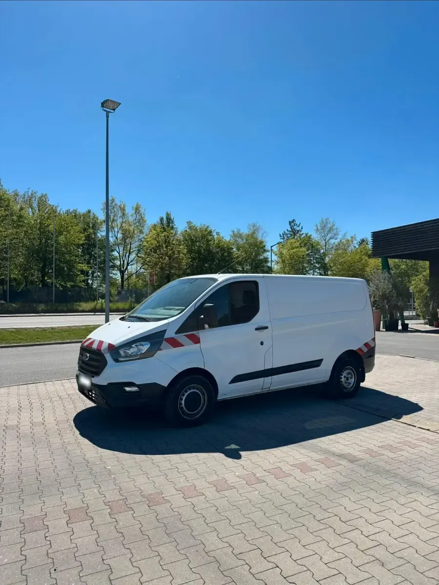 Gebraucht Ford Transit Custom 77 PS (56 kW) 2020 Weiß Van / Kleinbus