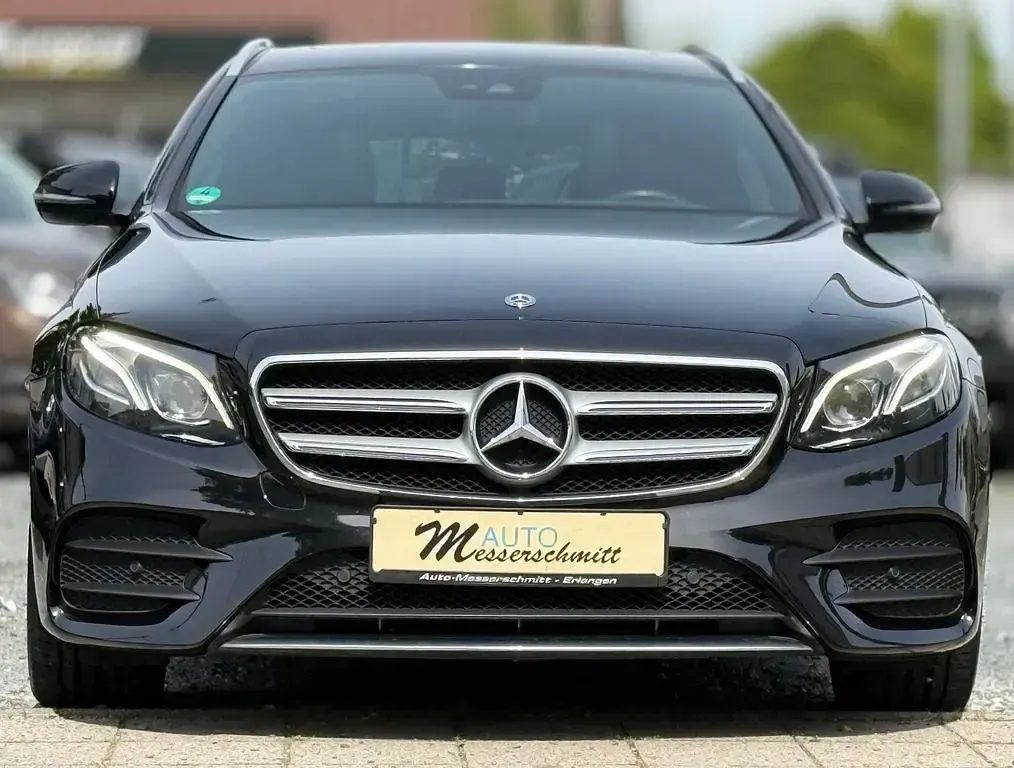 Gebraucht Mercedes E350 AMG 258 PS (189 kW) 2017 Schwarz Limousine