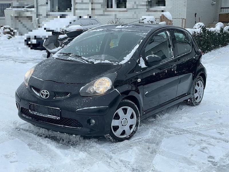 Schwarz Gebraucht 2006 Toyota Aygo Kleinwagen | 1.399 € (Guter Preis) - Bild 1/4