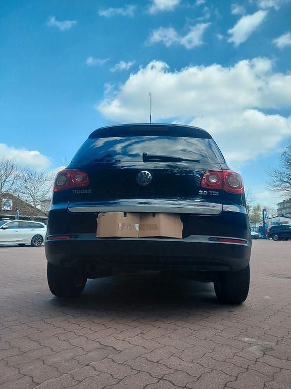 Gebraucht VW Tiguan Team 140 PS (102 kW) 2010 Schwarz SUV