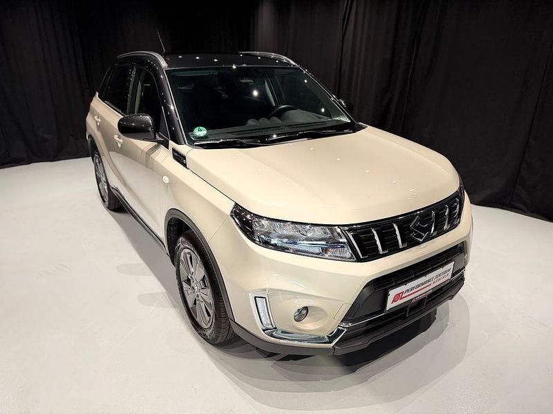 Gebraucht Suzuki Vitara 129 PS (94 kW) 2023 Grau SUV