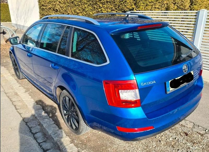 Gebraucht Skoda Octavia Style 179 PS (131 kW) 2016 Blau Kleinwagen